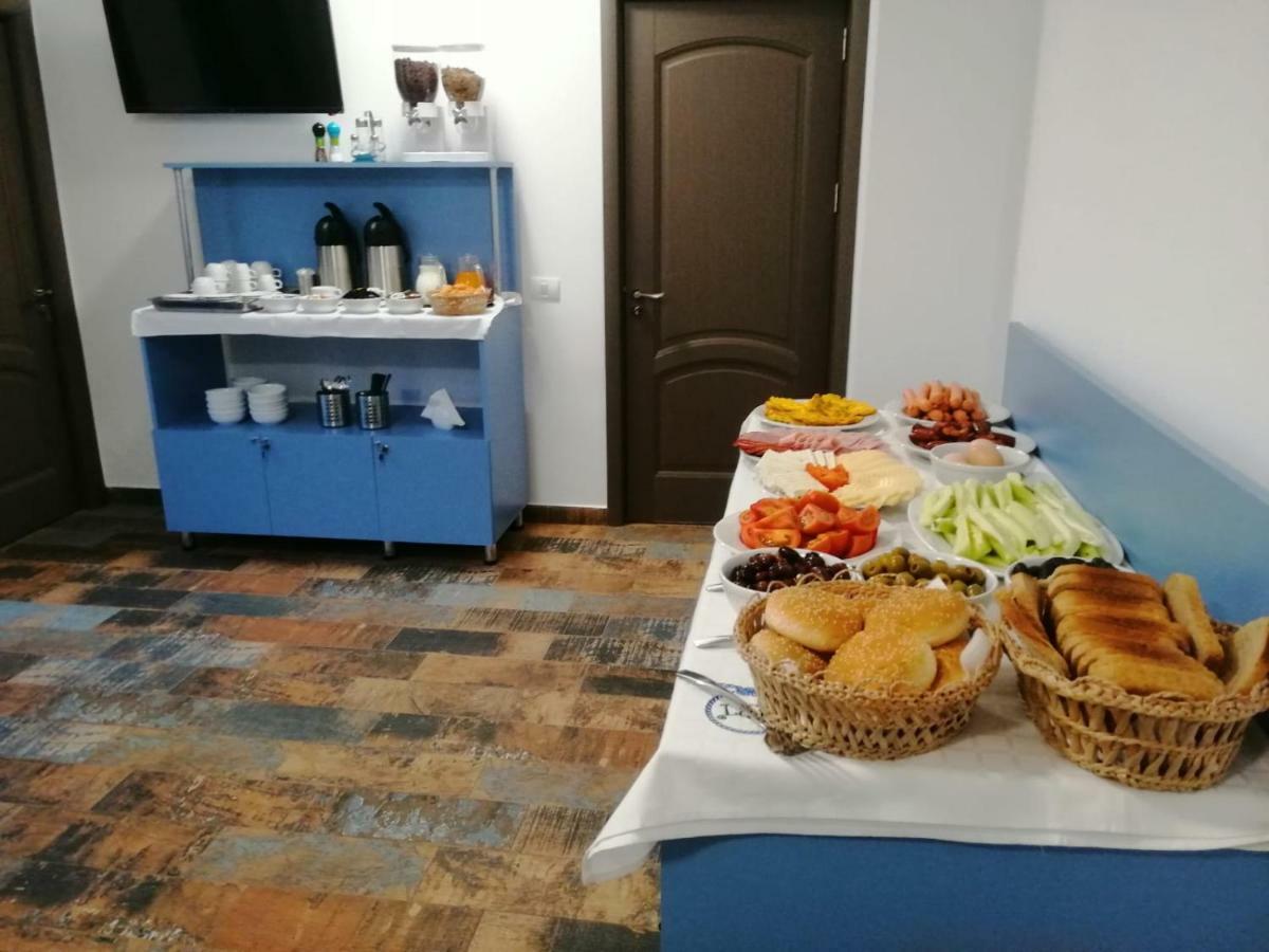 קוסטינסטי Pensiunea Agroturistica Valentino מראה חיצוני תמונה